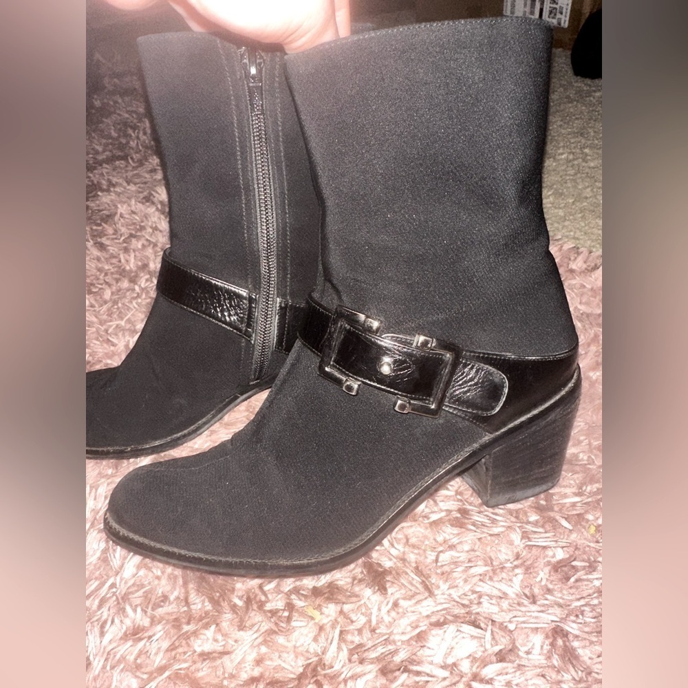 Stuart Weitzman Steadydate Black Heeled Ankle Boots with Sleek Design 6